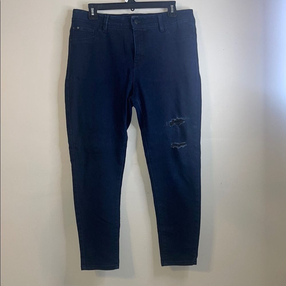 Curve Appeal Navy Women’s  Minimalist Jegging Size 12 EUC #245